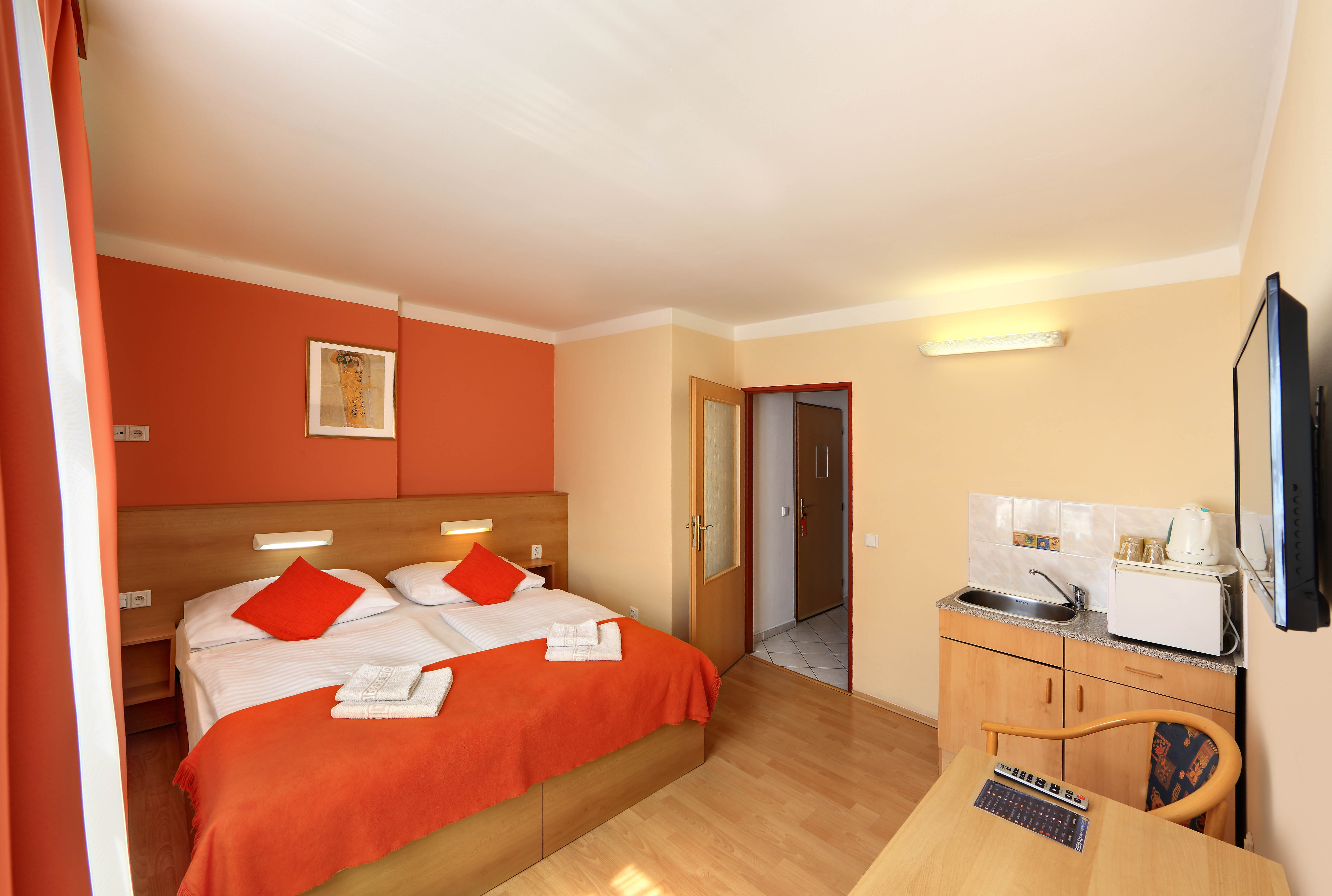 Standard, Double Bed