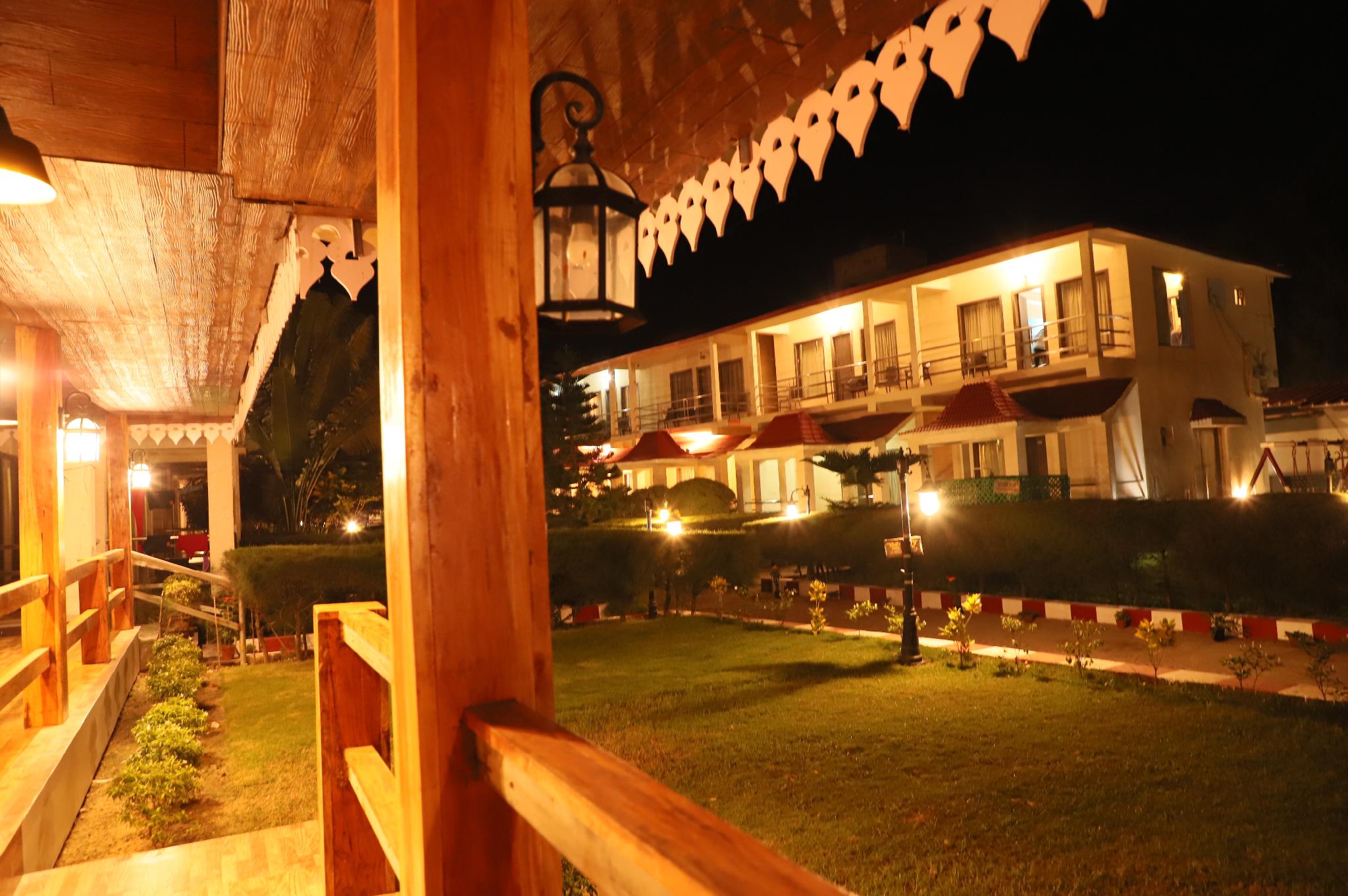 The Candlewood Park Beach Resort 29/33