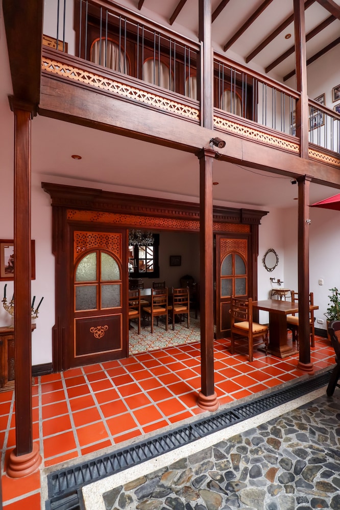 Casa Lola Hotel Boutique 40/59