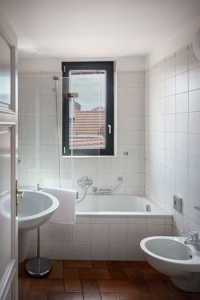 Hotel Roma Prague 49/50