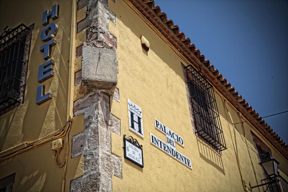 Hotel Palacio del Intendente 2/33