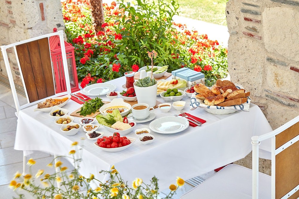 Alacati Onoda Hotel 26/34