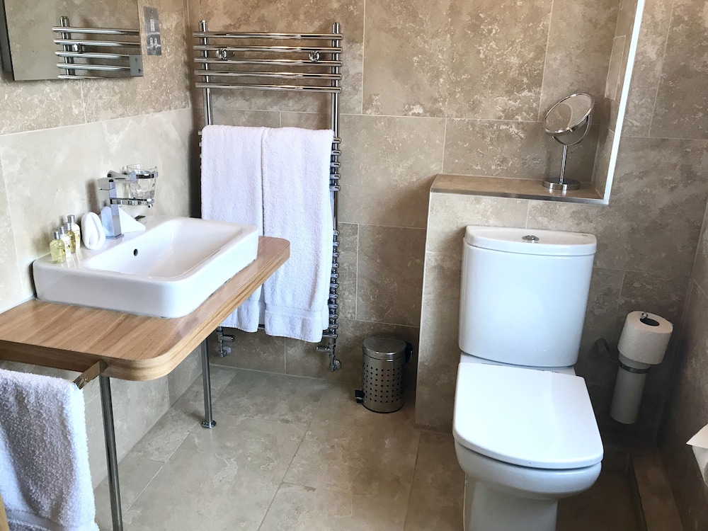 Ennios Boutique Hotel 49/50