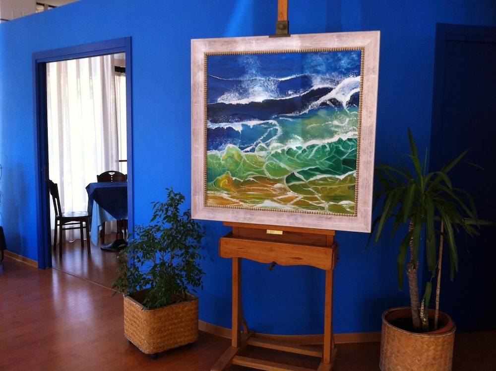 La Vela Hotel 11/57