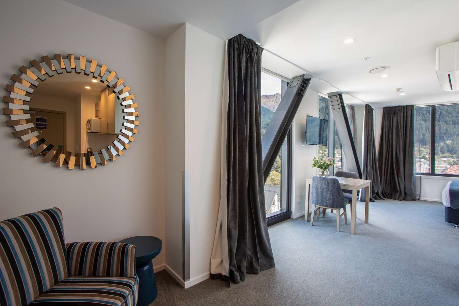 Ramada By Wyndham Queenstown Central 13/16