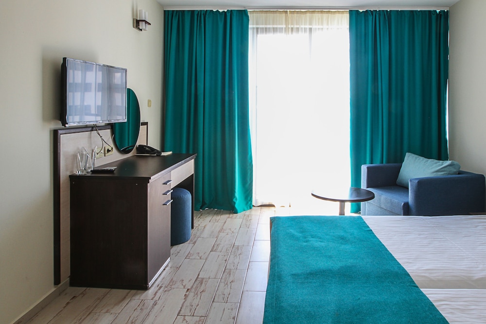 Meridian Hotel 9/36