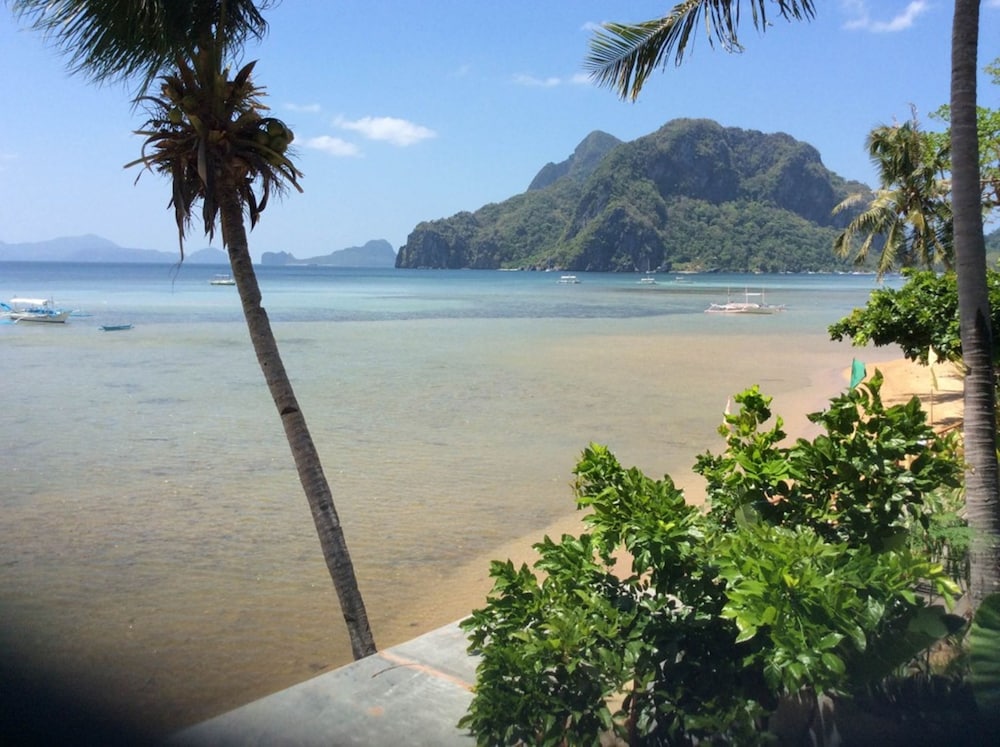 La Casa Teresa Beach Resort 25/30