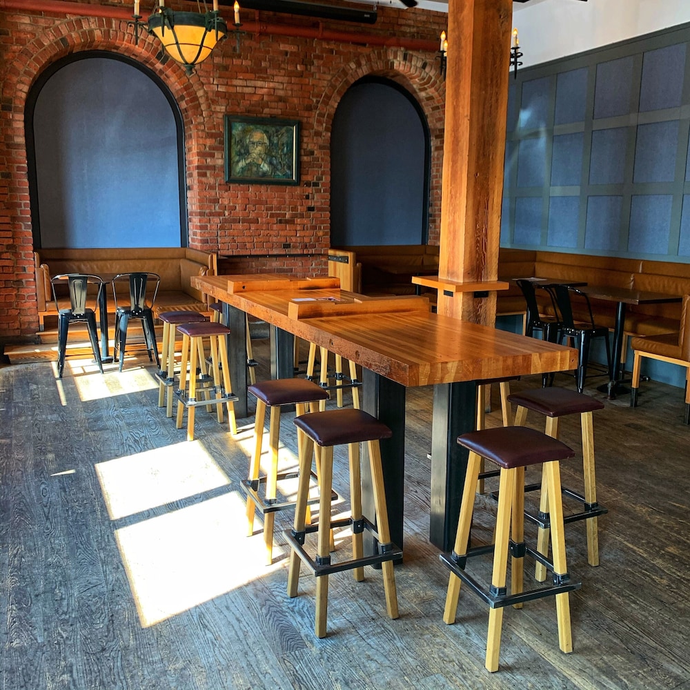Swans Brewery Pub And Hotel 32/41