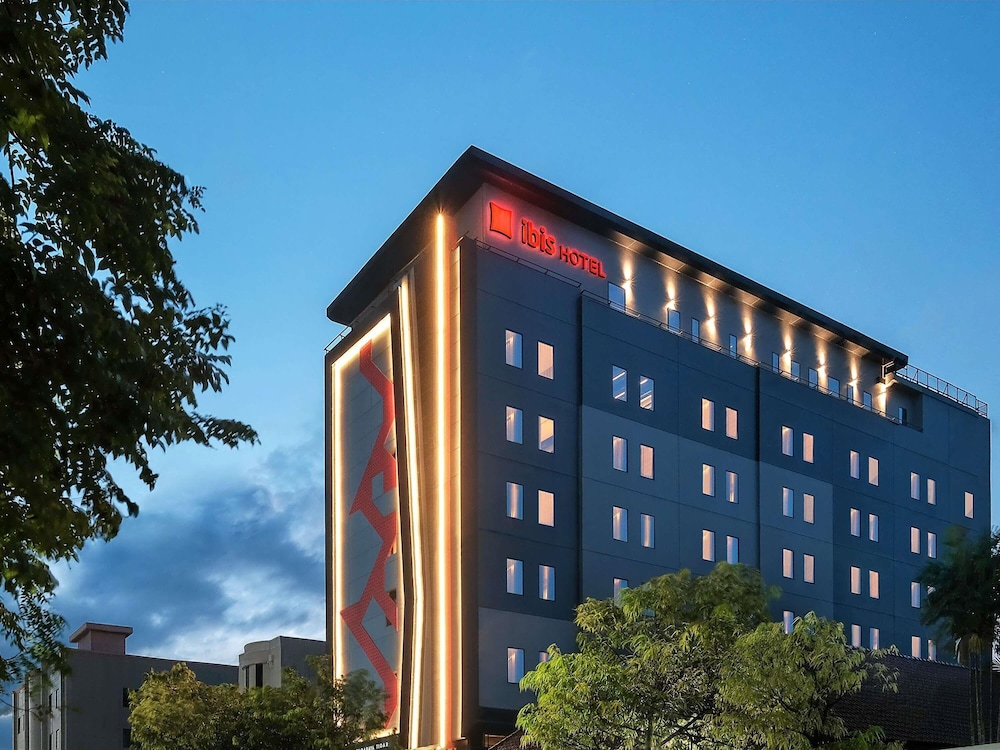 Ibis Surabaya Tidar 1/23