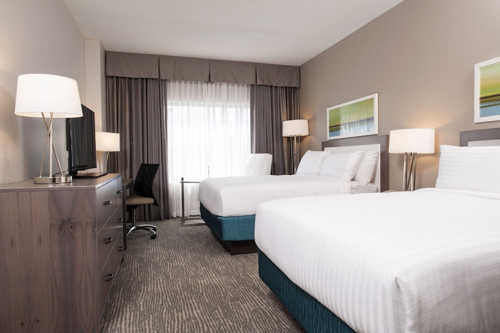 Holiday Inn Cleveland Clinic 16/64