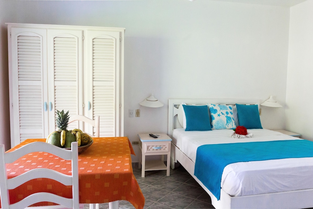 Hotel Playa Colibri 12/72
