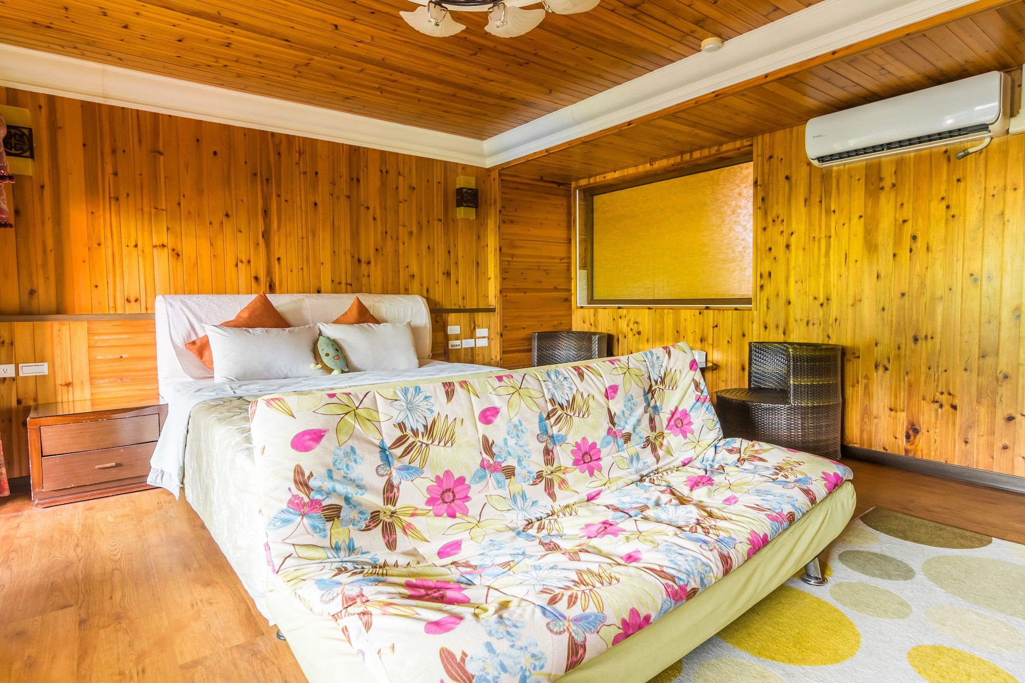 LOFT, DELUXE, MOUNTAIN VIEW, BALCONY