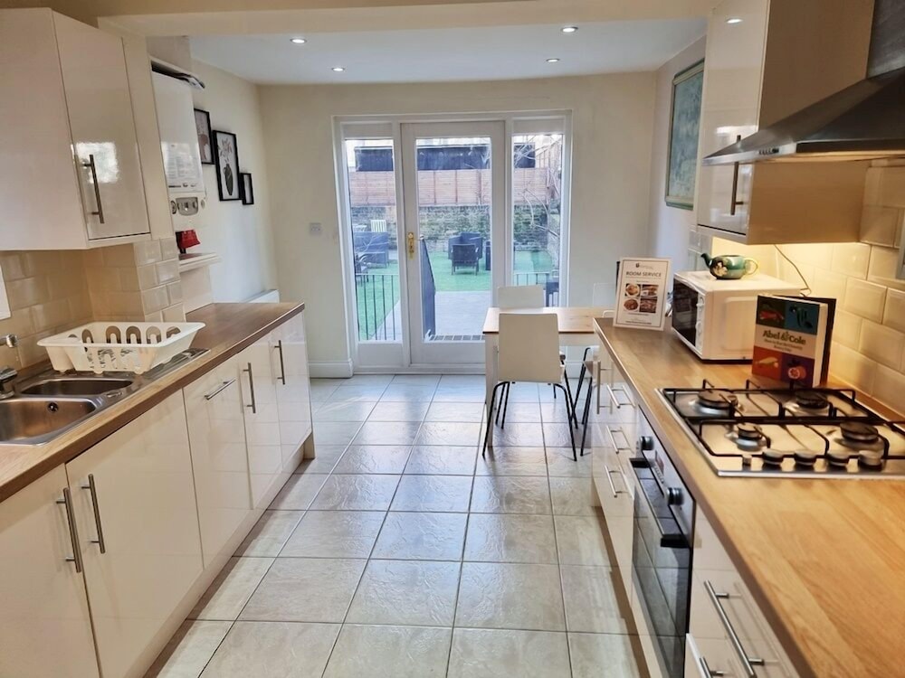 Urban Stay Oxford Gardens Apartments 30/50