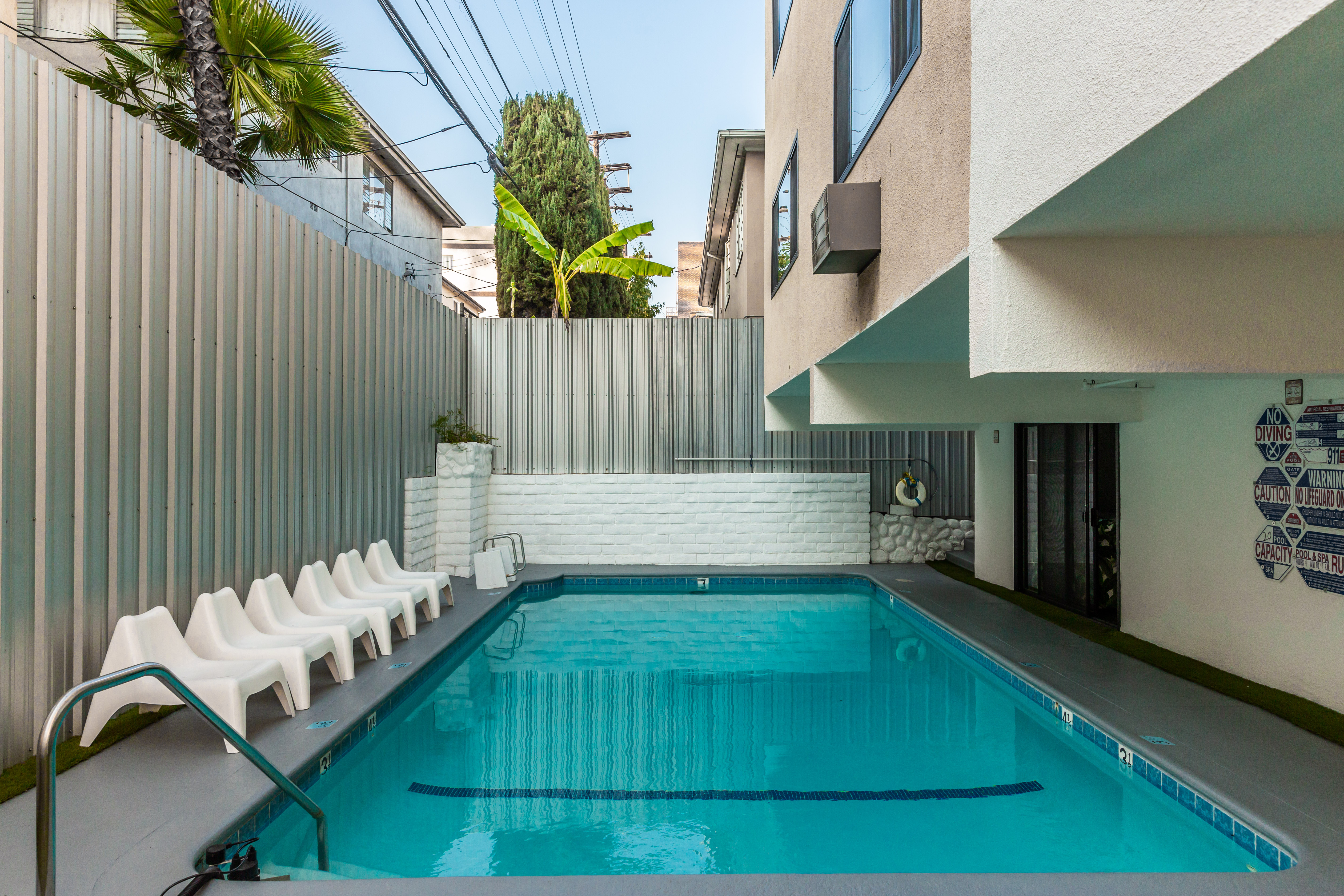 Shelter Hotel Los Angeles 38/62