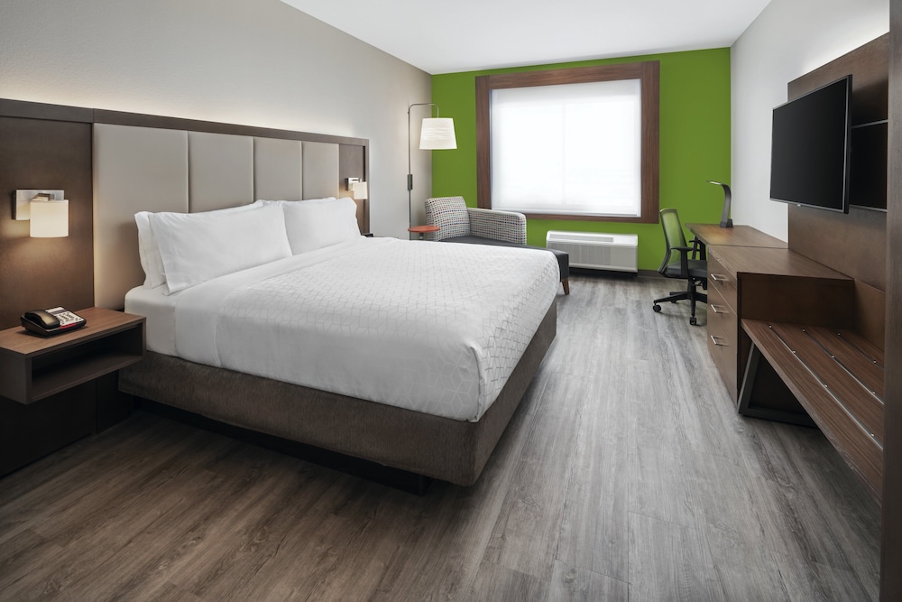 Holiday Inn Express And Suites Odessa I-20 9/37