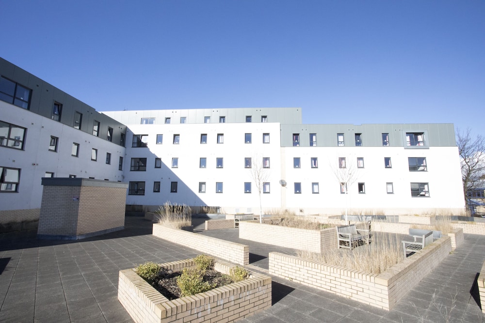 Beaverbank Place - Campus Residence 1/41