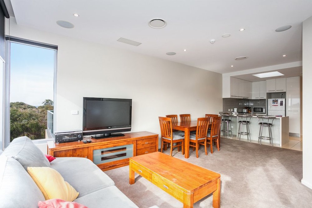 7 Bell Street Apartments 41/50