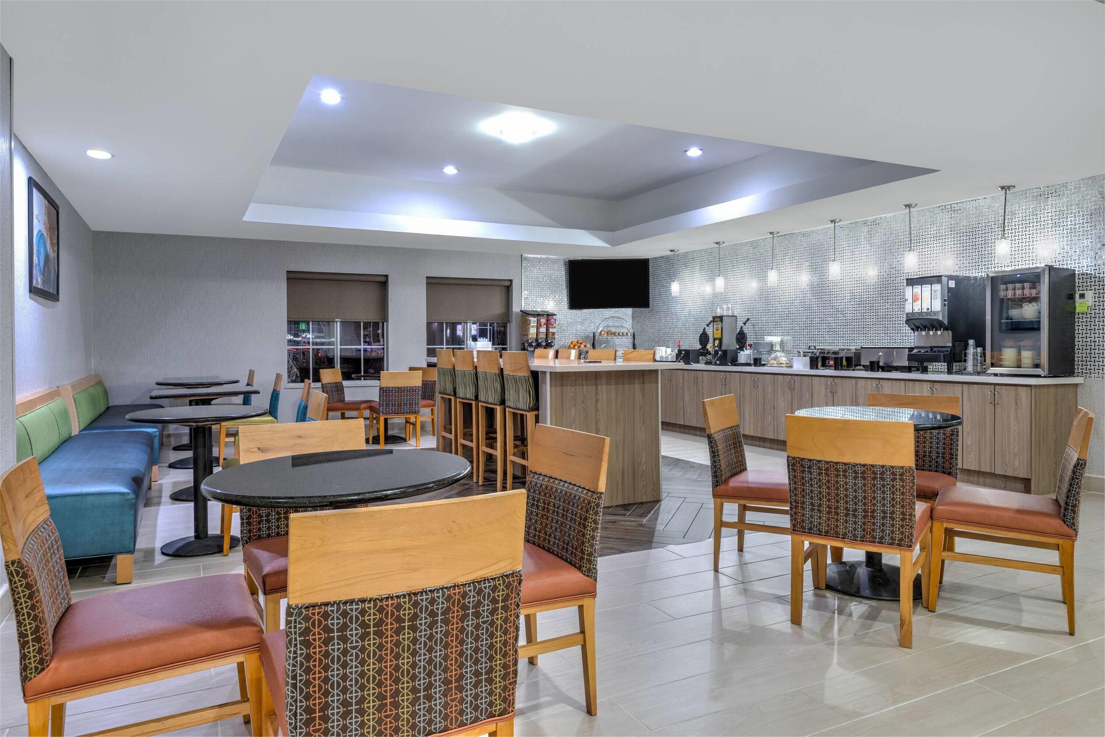 La Quinta Inn And Suites Paris 55/72