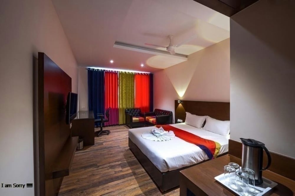 Hotel Atharva 6/17