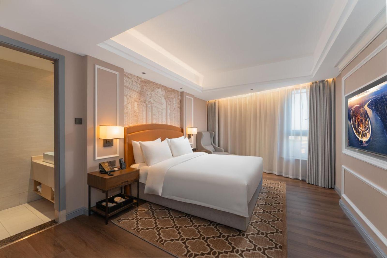 Vienna International Hotel (Shanghai National Exhibition and Convention Center Cao'an Road) 15/28