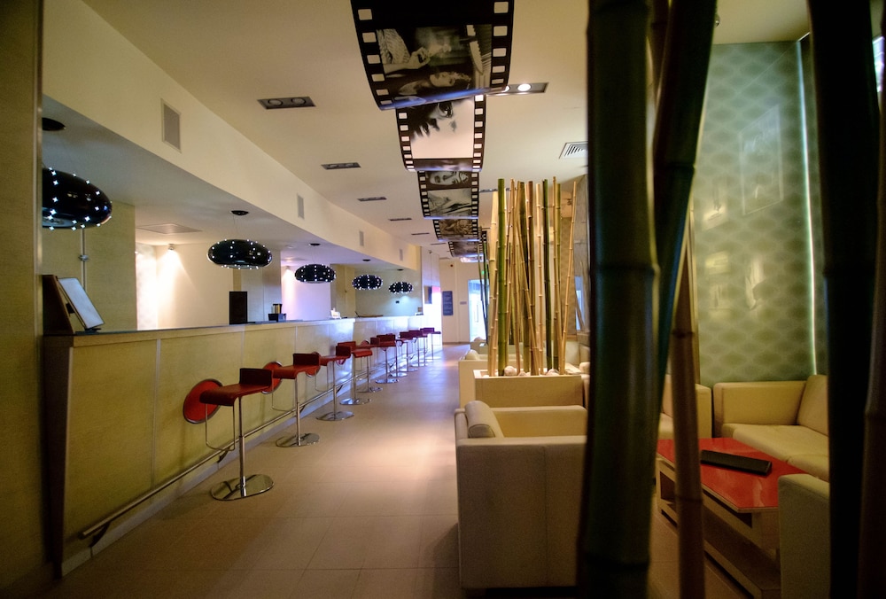Vega Hotel 9/54