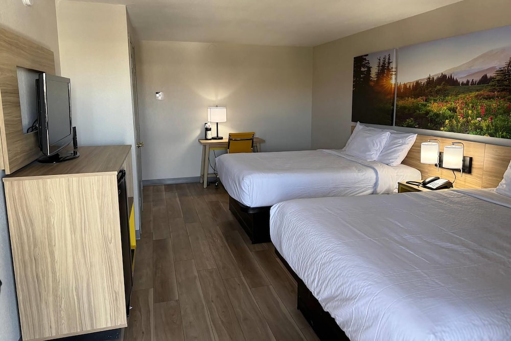 Days Inn by Wyndham Reno 27/47