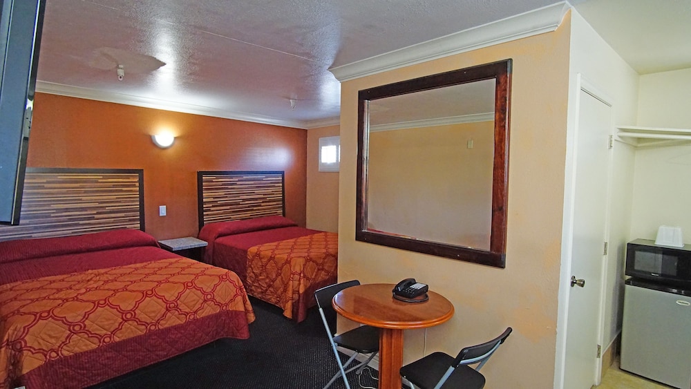 Lincoln Motel 28/58
