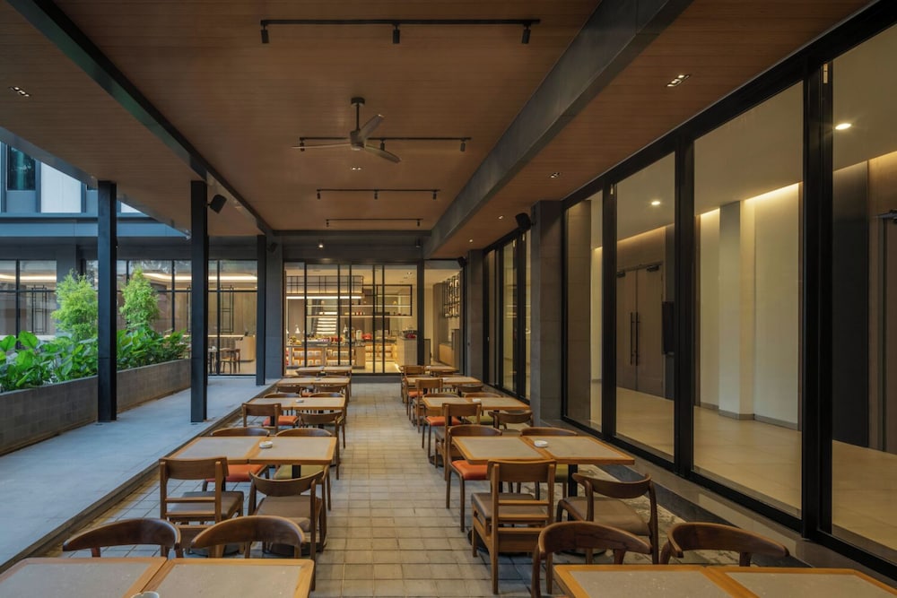 Hotel Neo Kota Baru Parahyangan 59/88