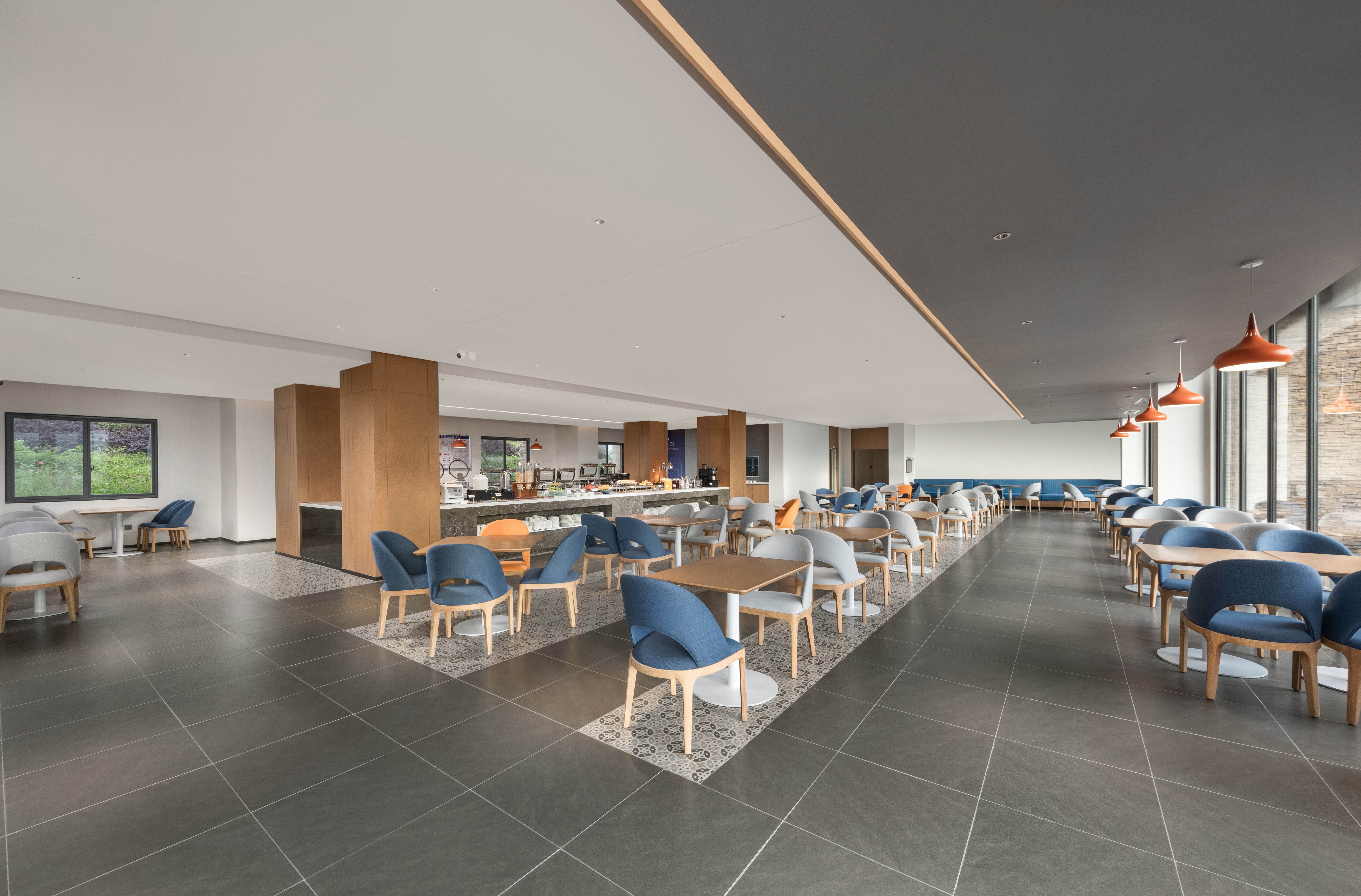 Holiday Inn Express Wawu Mountain 28/40