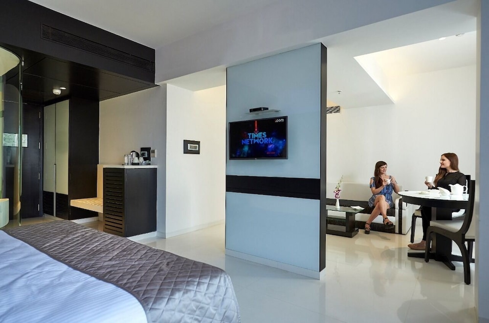 Muza hotels at eskay resorts (ex The E-Hotel) 67/74