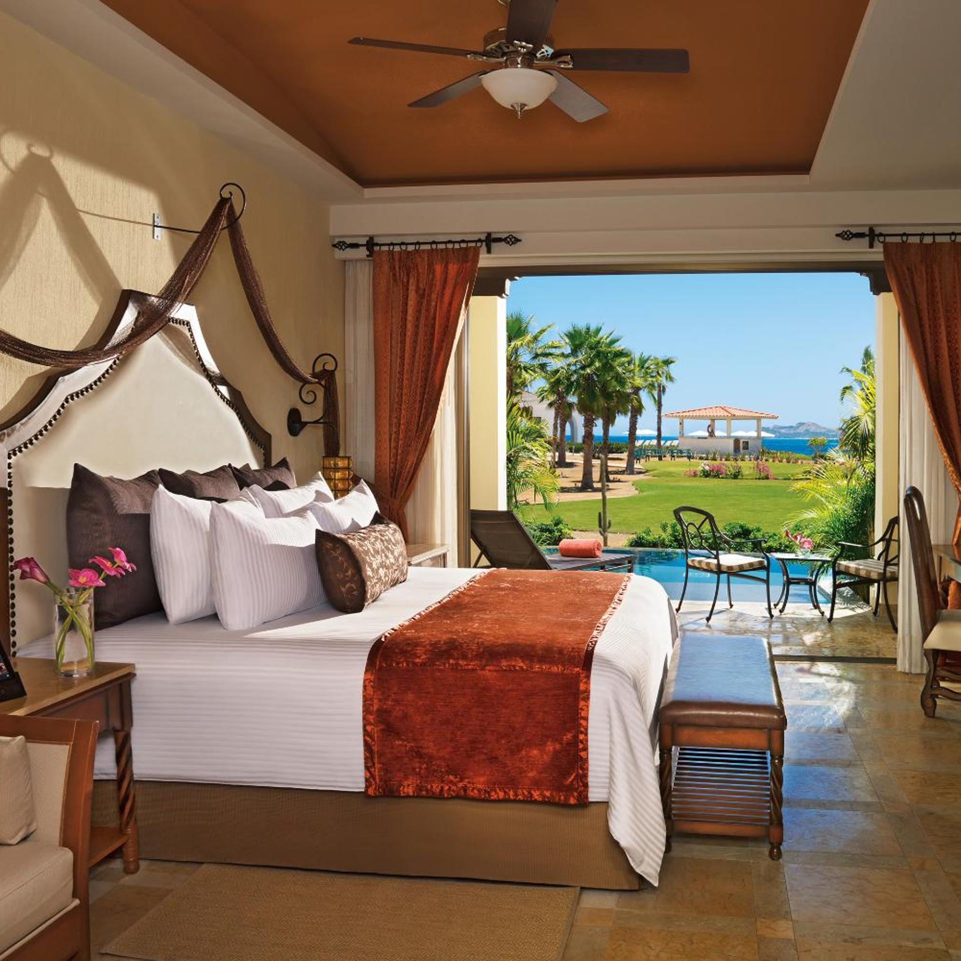 Preferred Club, Swim Out, Junior Suite