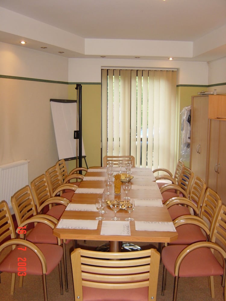 Petrus Hotel 25/32