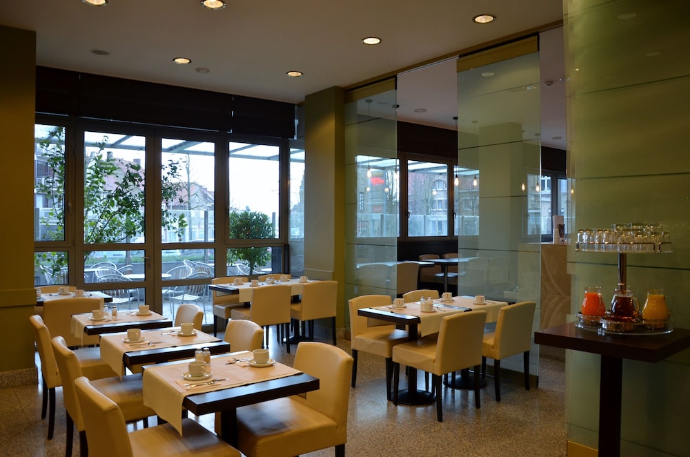 restaurant-cafeteria