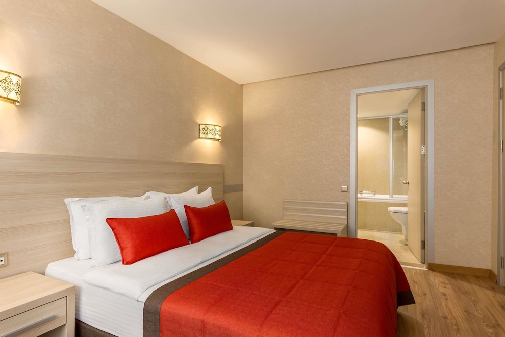Ramada by Wyndham Ankara 15/40