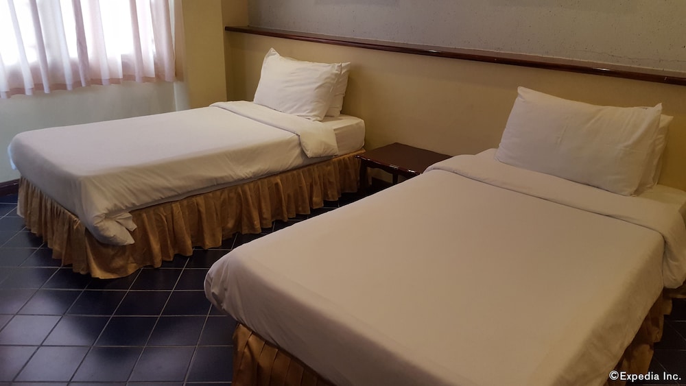 Dumaguete Royal Suite Inn 26/50