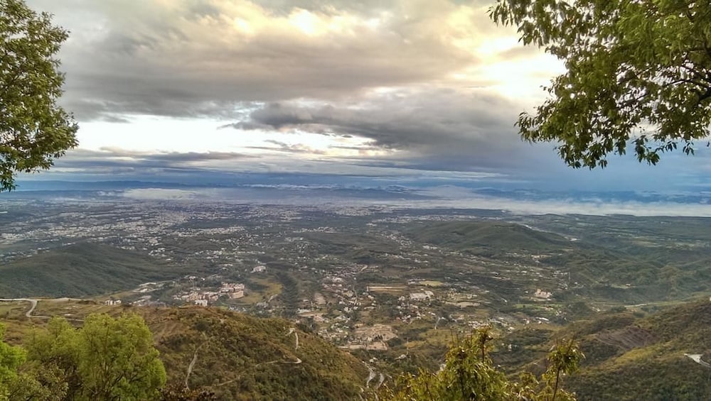 JHARIPANI CASTLE RESORT 27/31