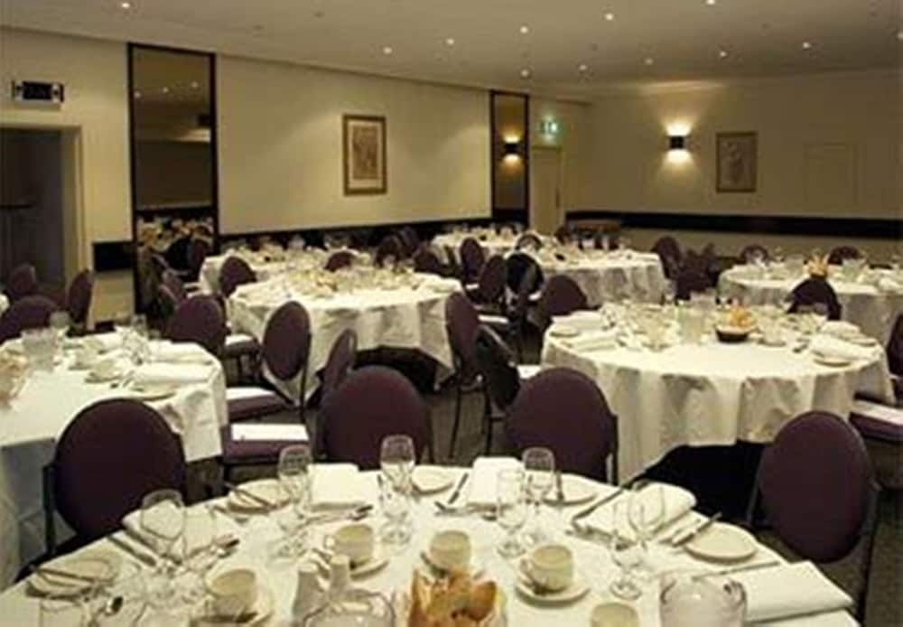Crest On Barkly Serviced Apartments 20/28
