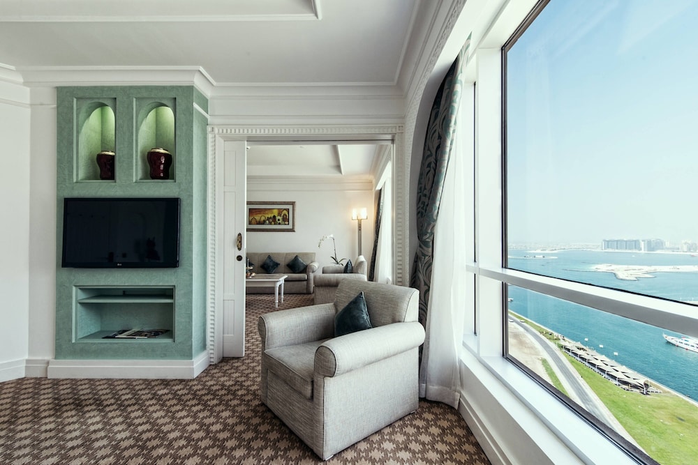 Al Habtoor Grand Resort, Autograph Collection 50/75