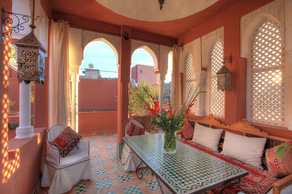 Riad Kaiss By Anika 46/70