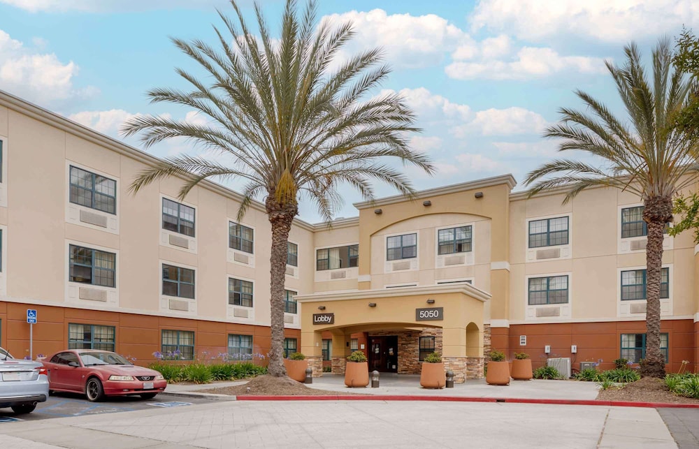 Extended Stay America Suites Orange County Huntington Beach 30/35
