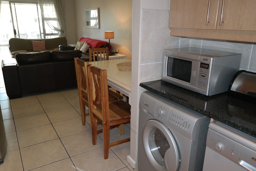 Bougain Villas Apartments 16/26