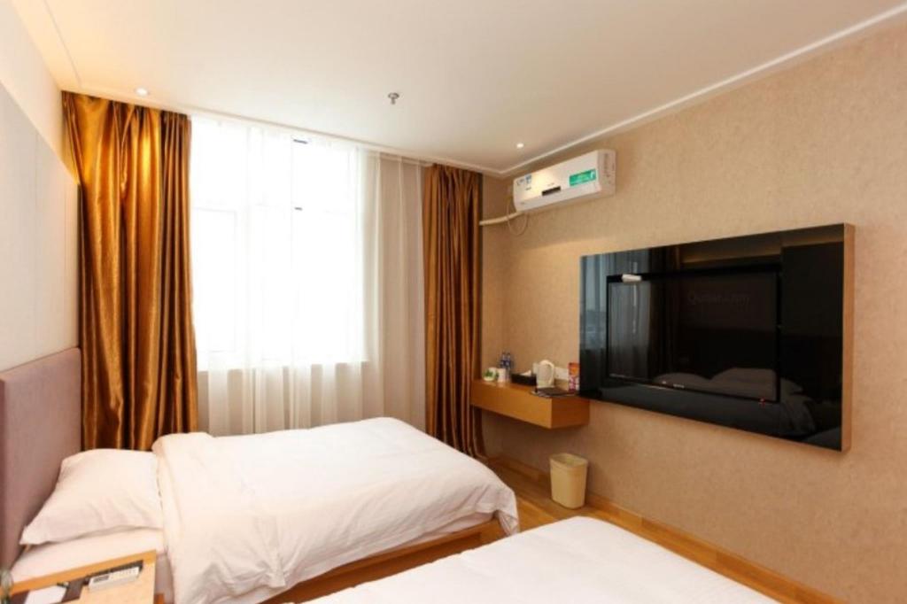 GreenTree Inn Jiangsu Wuxi Jiangyin Yunting Changshan Avenue ChenGYAng Road Business Hotel 14/37