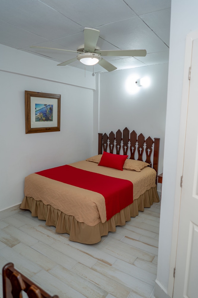 Hotel Casona de La Isla 50/77