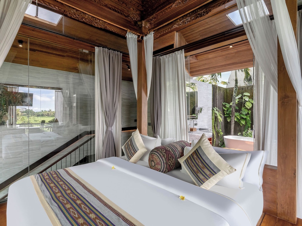 Pool, Prestige, Villa, King Bed