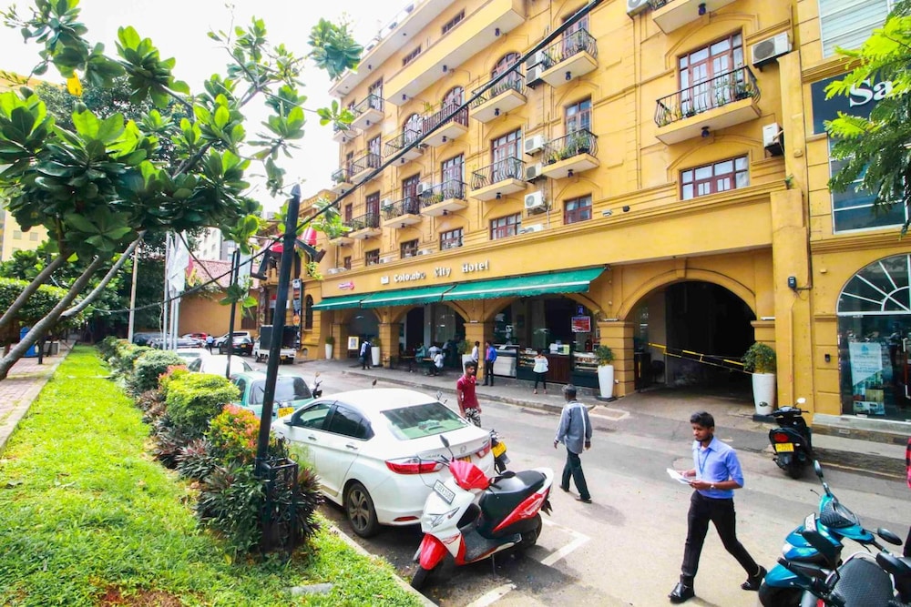 Colombo City Hotel 42/49