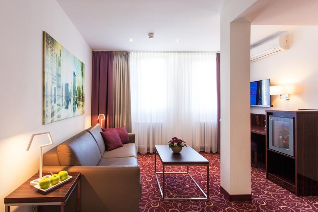 Favored Hotel Domicil Frankfurt 15/25