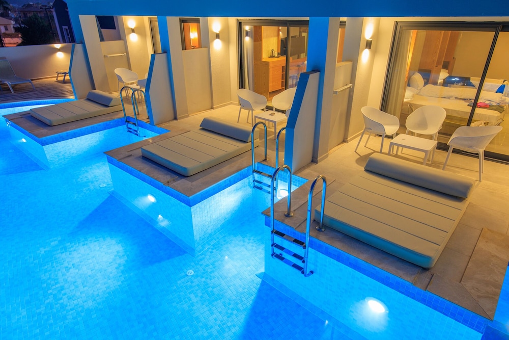 Orka World Hotel and Aqua Park 55/64
