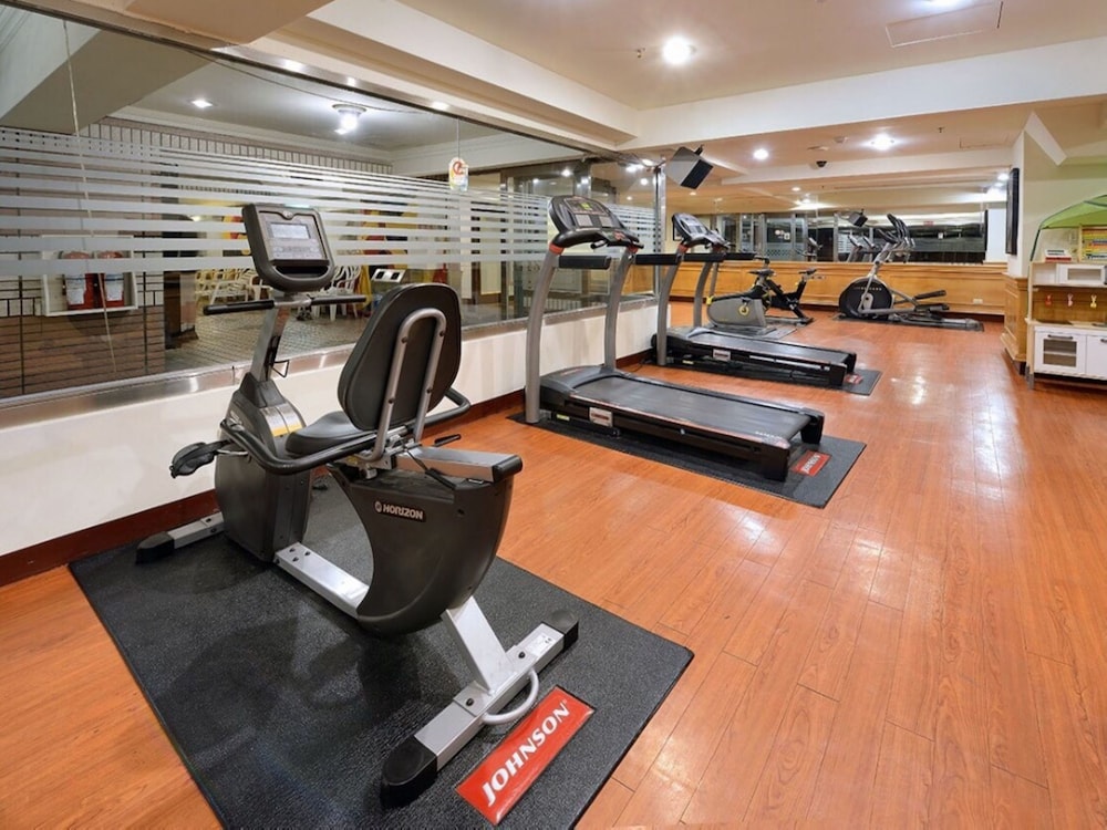 Cheng Pao Hotel 46/64