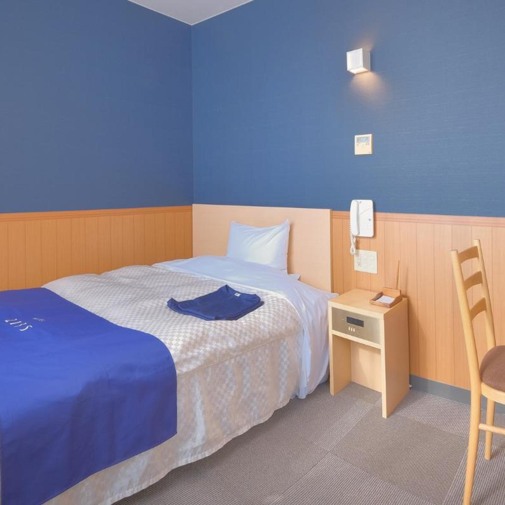 Hotel 2135 14/50