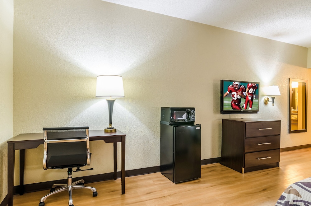 Red Roof Inn Conference Center Wichita Airport 23/36